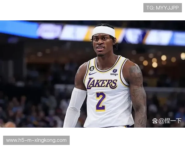 戴维斯极具统治力防守,洛杉矶终场笑纳胜果